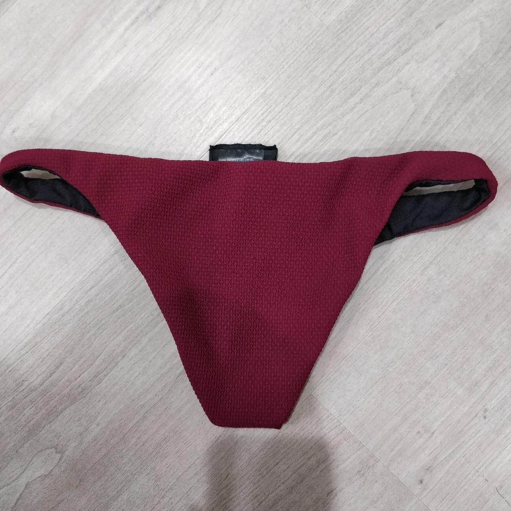 SKYE & Staghorn x Revolve bikini bottom beet red - Picture 5 of 16